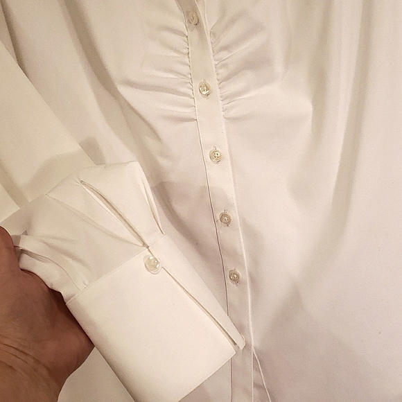 Fitted V-Neck White Shirt - Picture 2 of 4